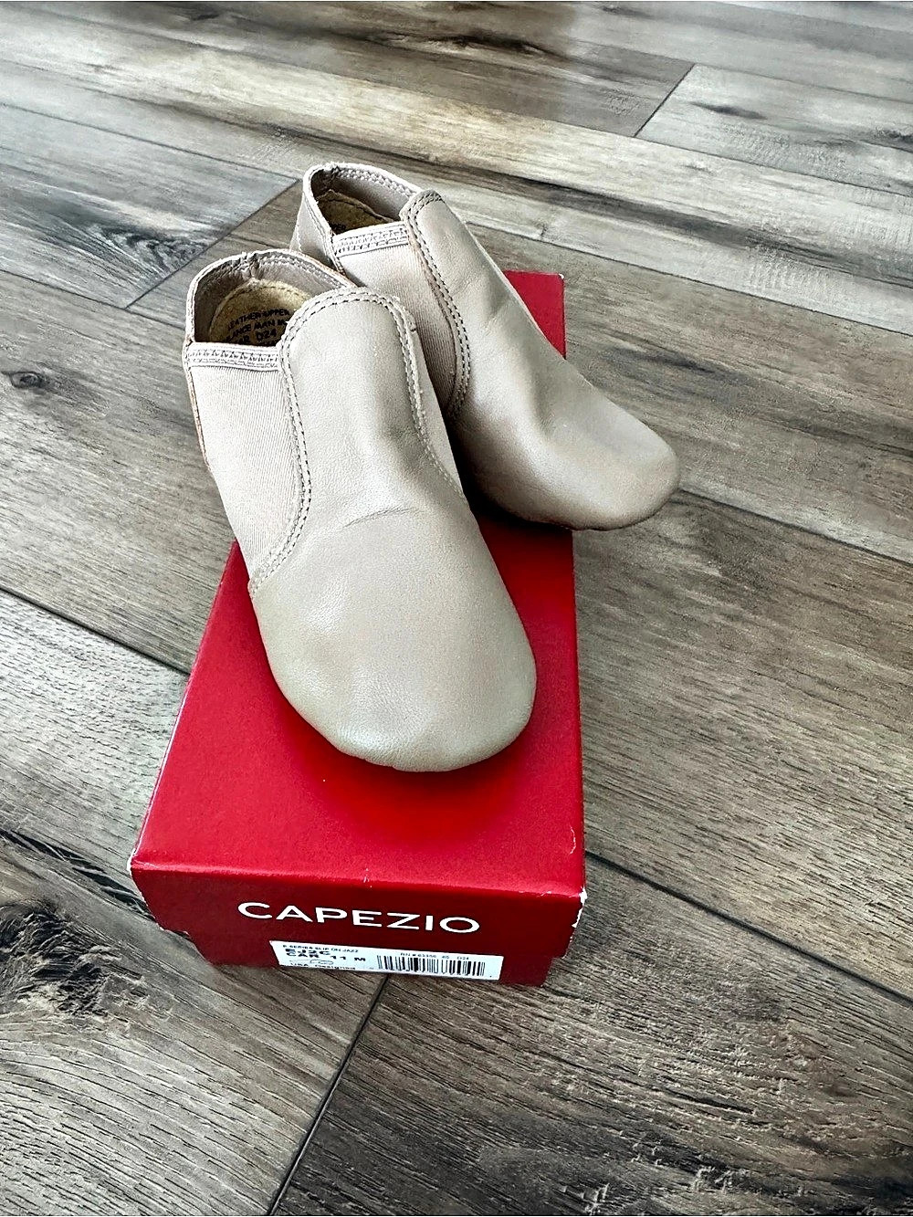 Brand new Capezio JAZZ Leather Shoes US toddler 11